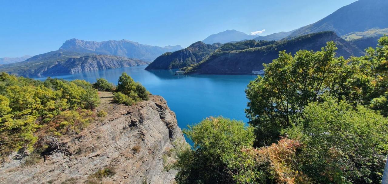 Les Apparts De La Tourronde Chorges Buitenkant foto