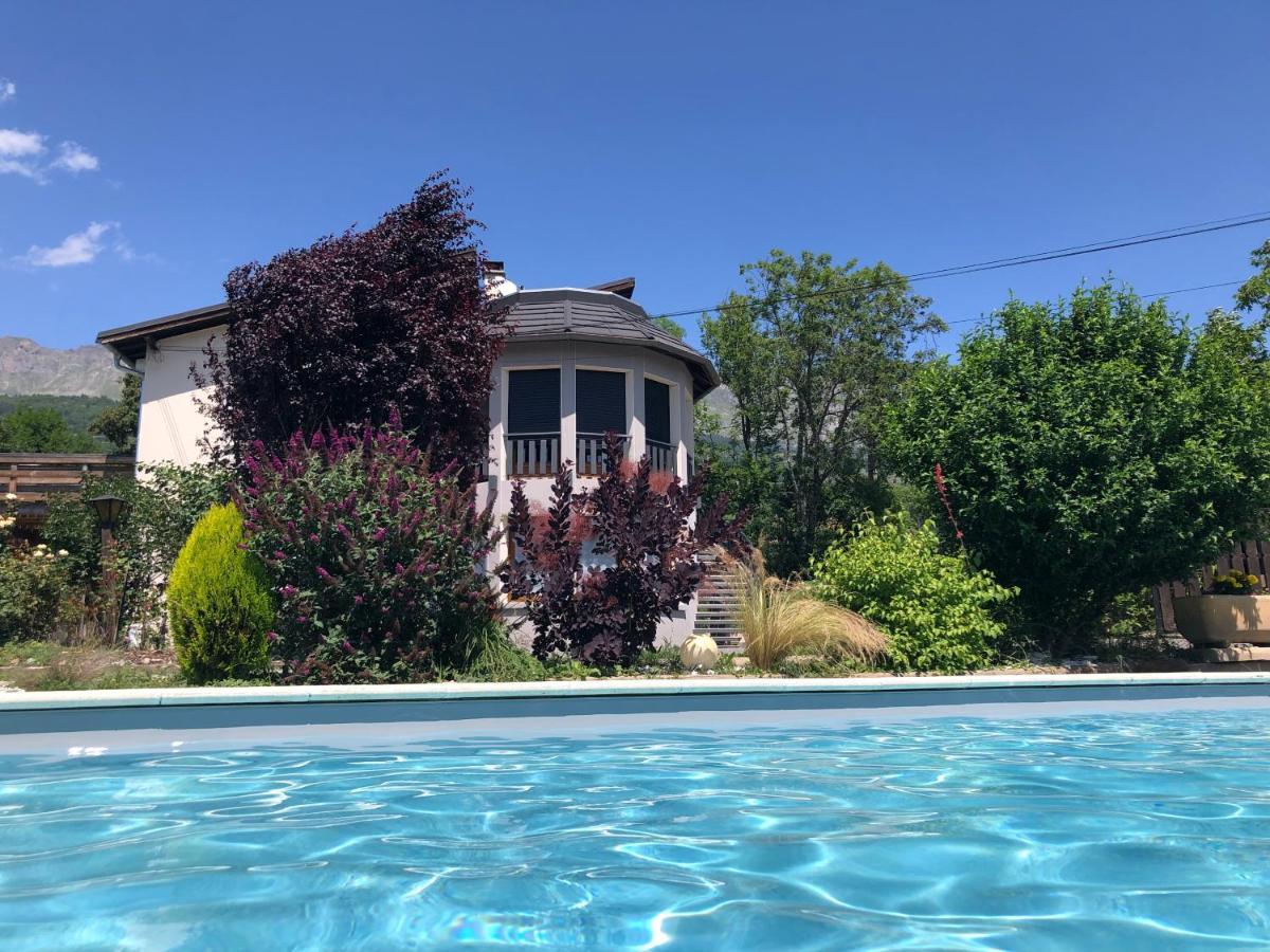 Les Apparts De La Tourronde Chorges Buitenkant foto